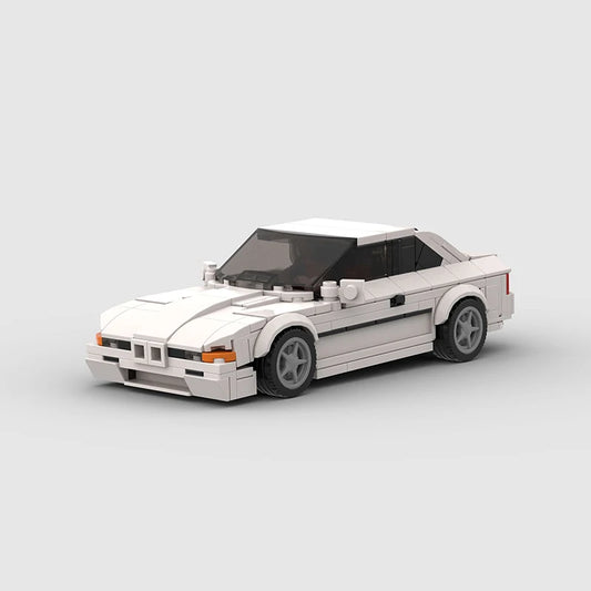 BMW 850CSi White - Rapidbricks